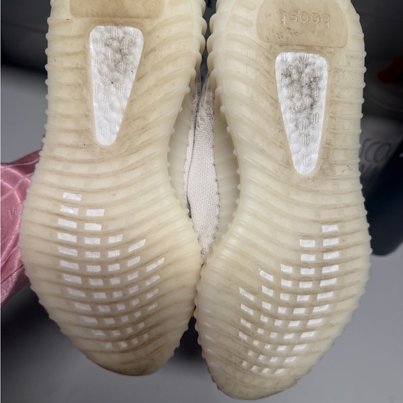 Yeezy Women\'s white Sneakers